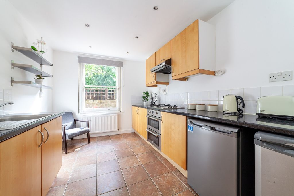 Property photo 2 of 26 Kitchen