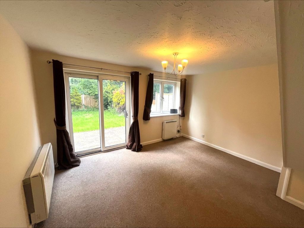 Property photo 3 of 9 Picture No. 16