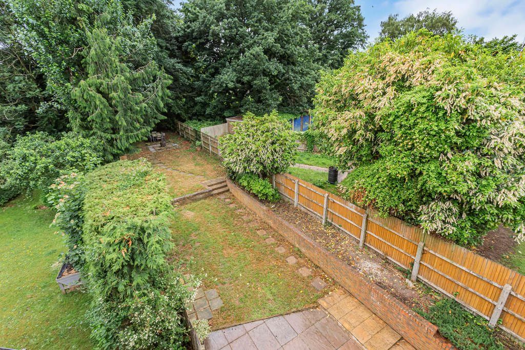 Property photo 2 of 33 Garden