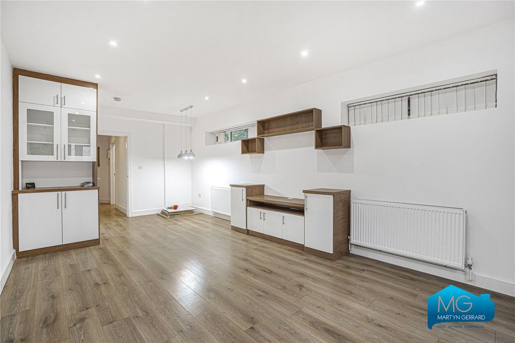 Property photo 3 of 15 Picture No. 07