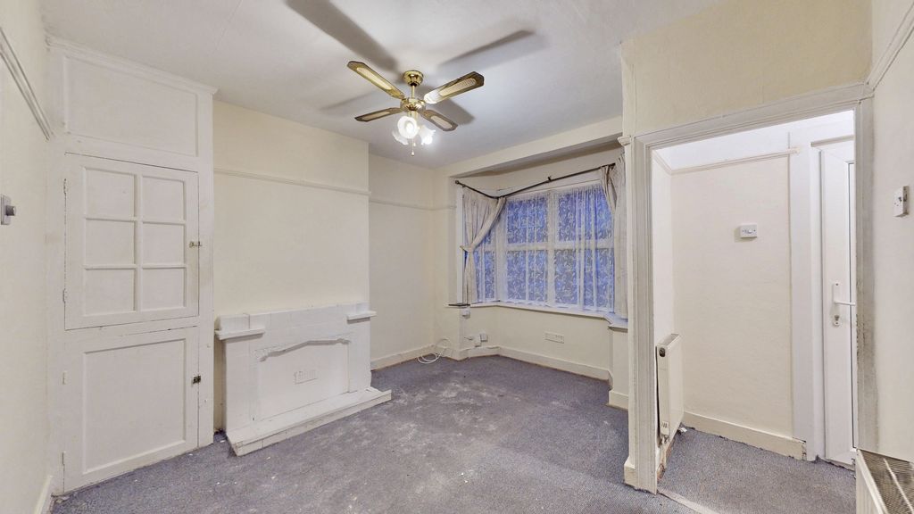 Property photo 2 of 15 Photo 1