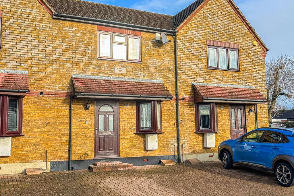 Property photo 1 of 11 Front