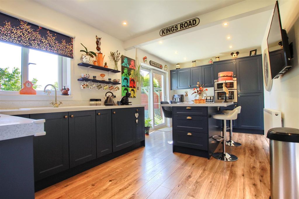 Property photo 3 of 13 Cs8.Jpg