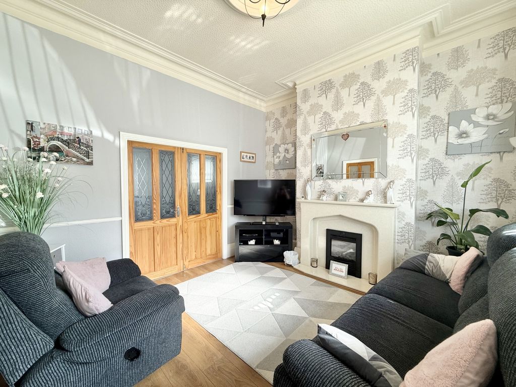 Property photo 3 of 28 Img_8444