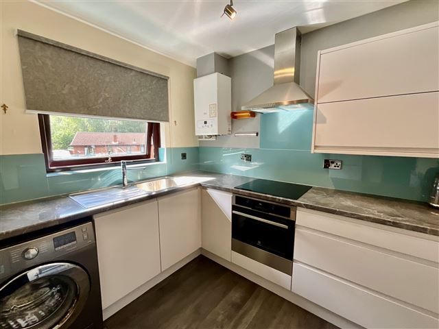 Property photo 2 of 18 Kitchen