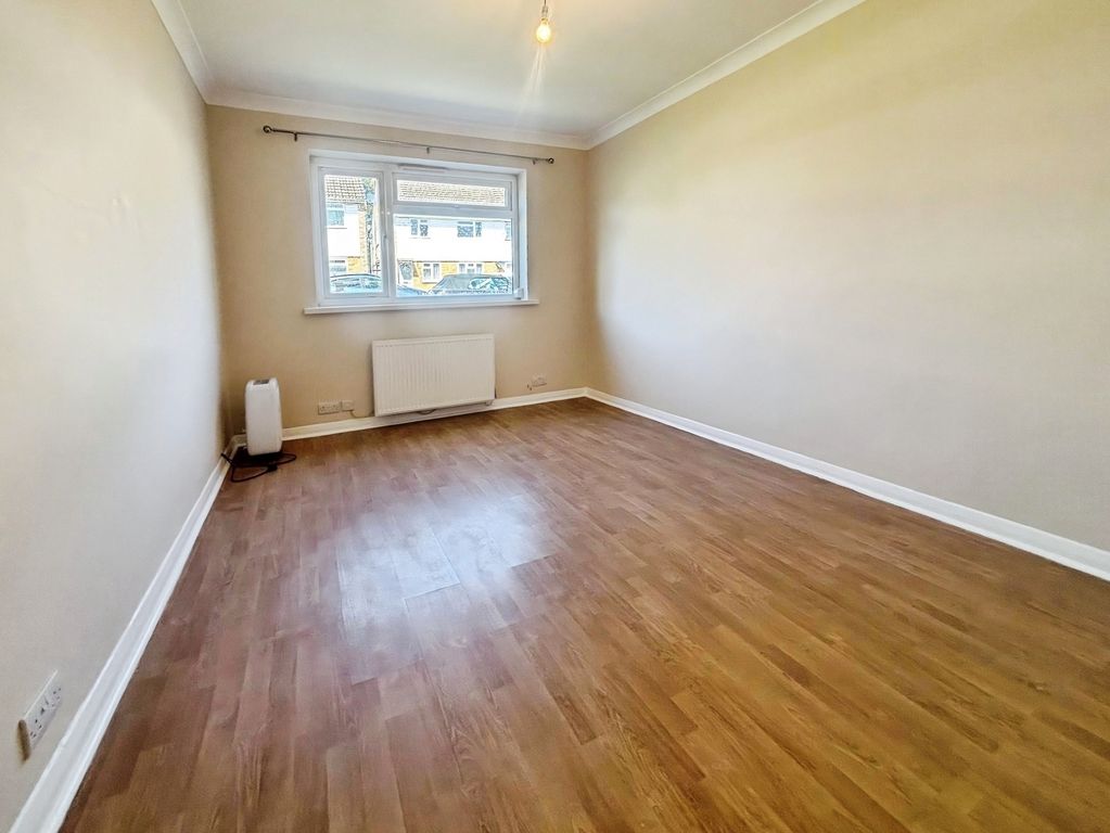 Property photo 2 of 6 c20B6A6F-Photo-20...