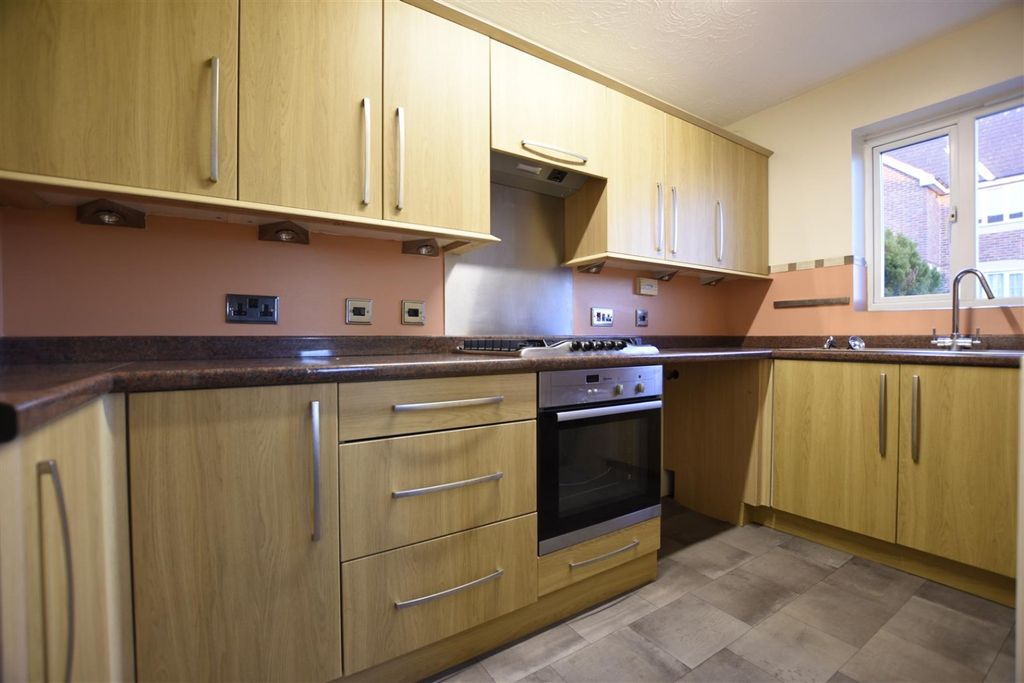 Property photo 3 of 22 4494672