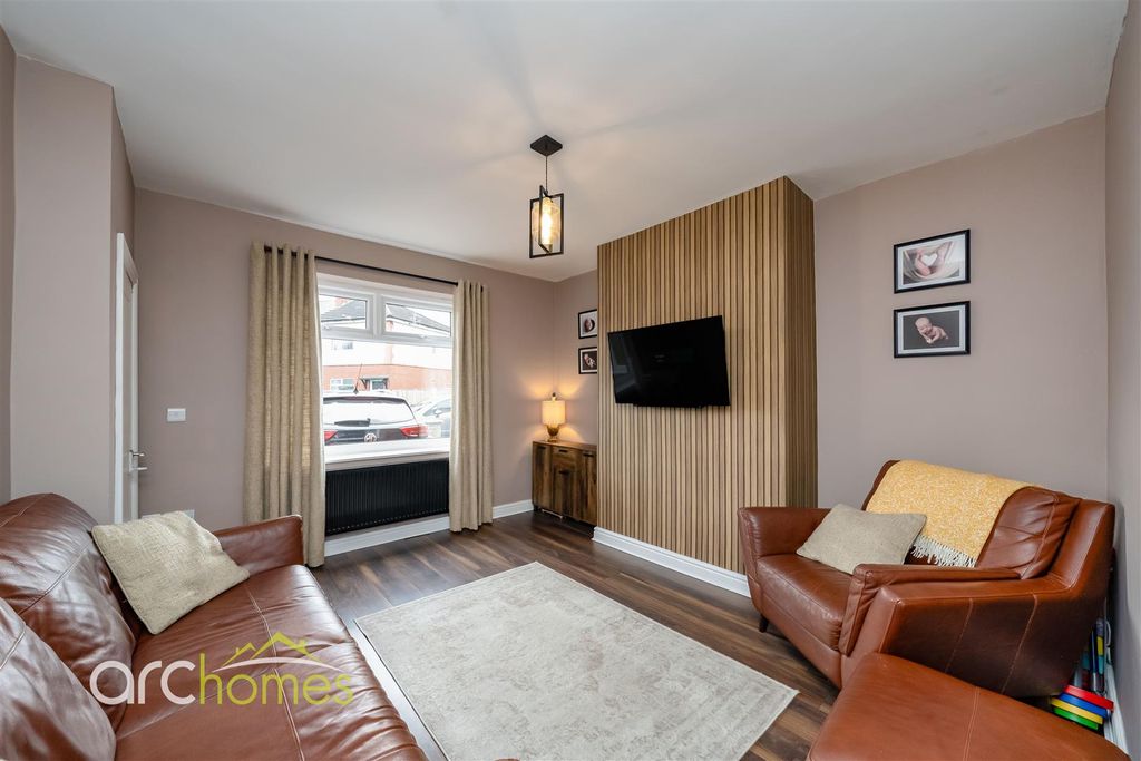 Property photo 2 of 29 Heath-2.Jpg