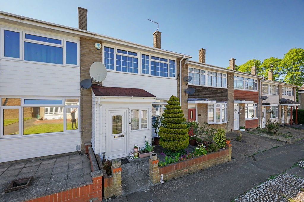 Property photo 1 of 31