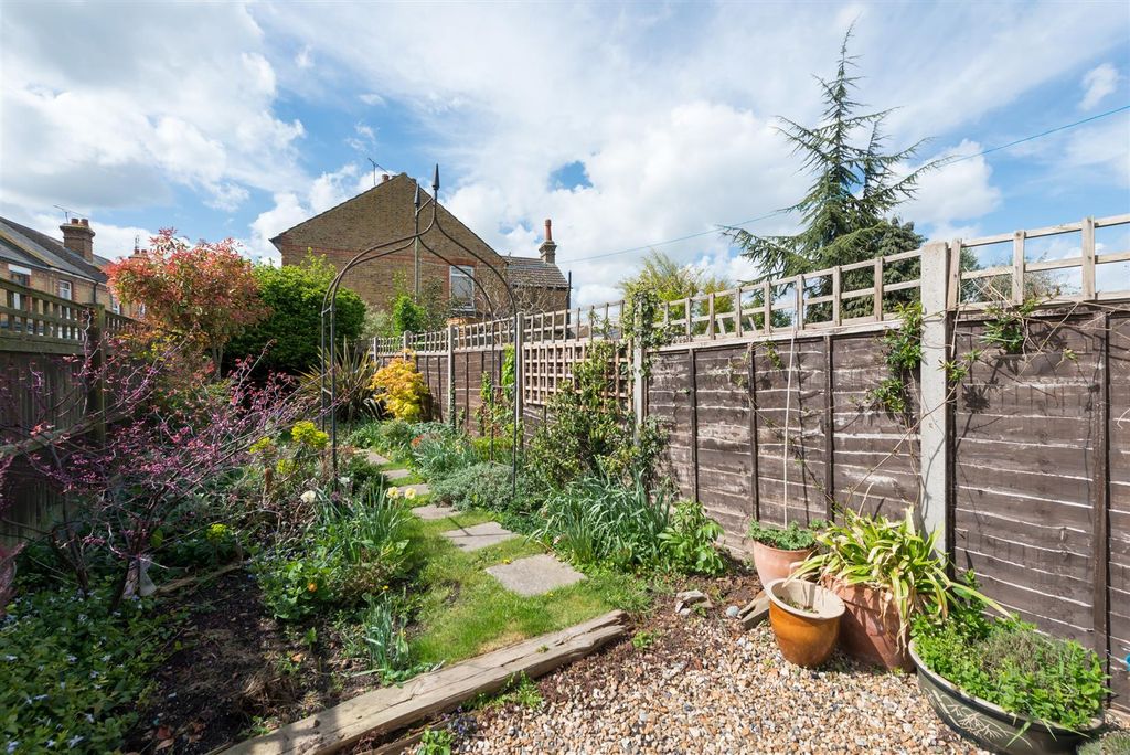 Property photo 2 of 13 98Regent-3.Jpg