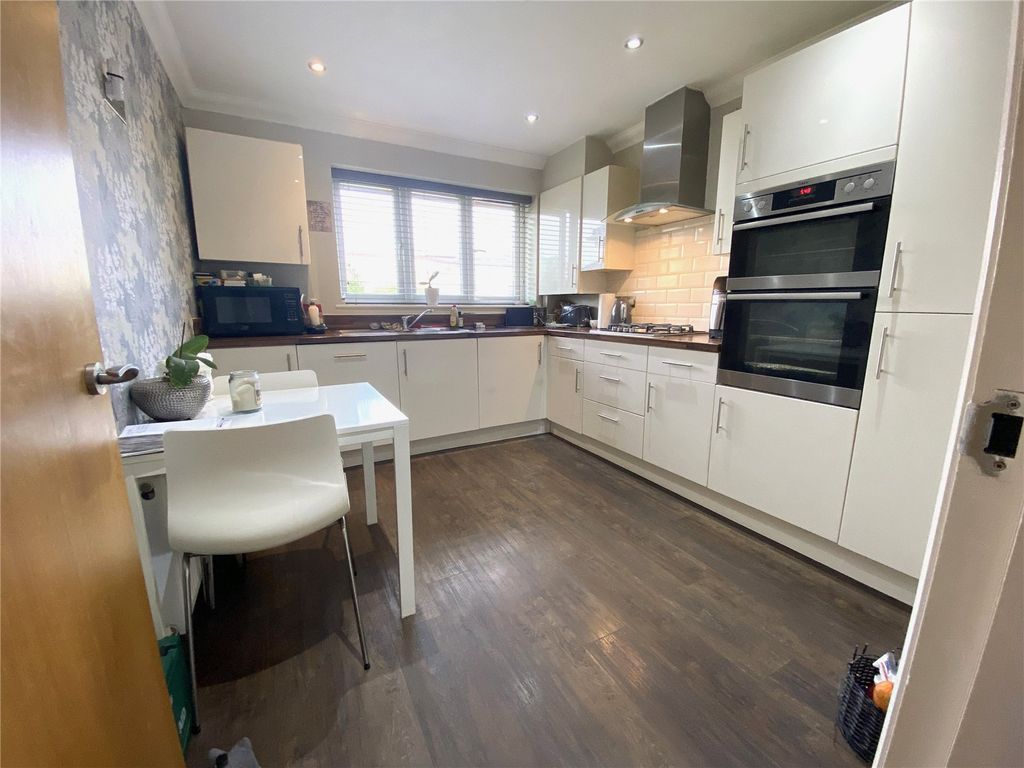 Property photo 3 of 16 Picture No. 54