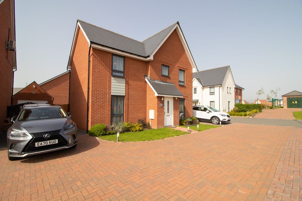 Additional image 26 of 4 bed detached house for saleBlackthorn Drive, Harlow CM17