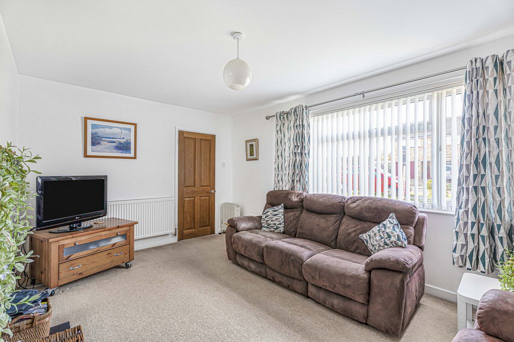 Property photo 3 of 24