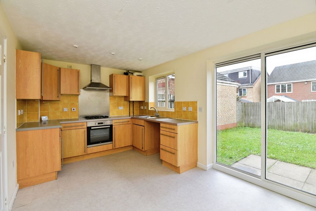 Property photo 2 of 19 Pbox-Img.Jpg