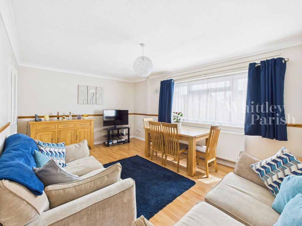 Property photo 3 of 15