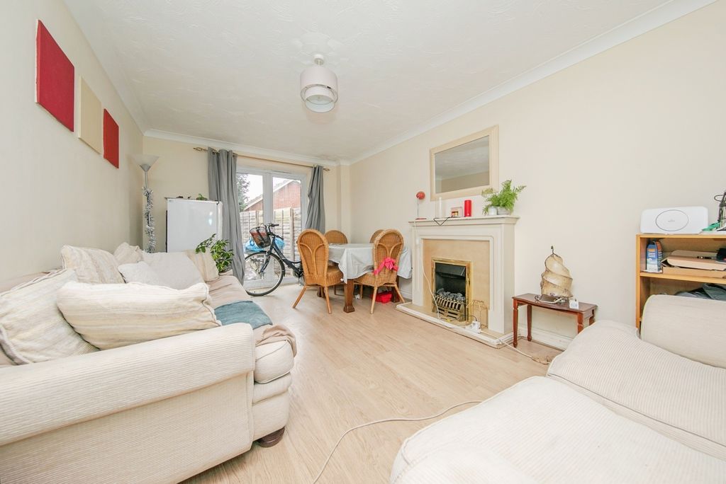 Property photo 3 of 17 Photo