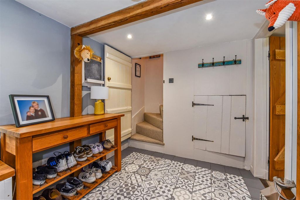 Property photo 2 of 15 Ph12_5225735.Jpg