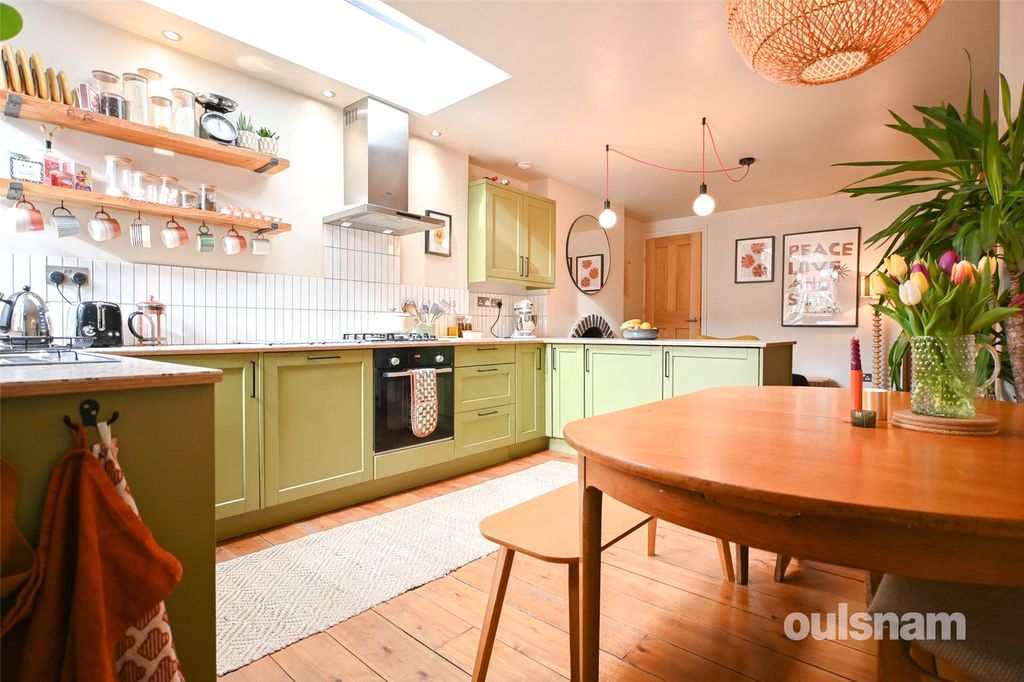 Property photo 2 of 31 Picture No. 37