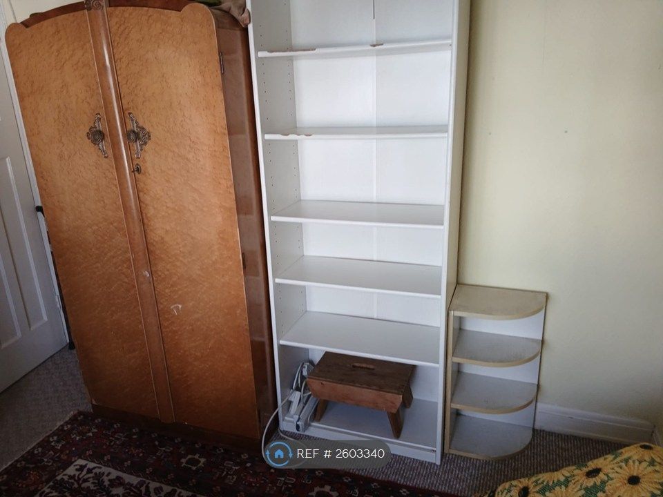 Property photo 2 of 3
