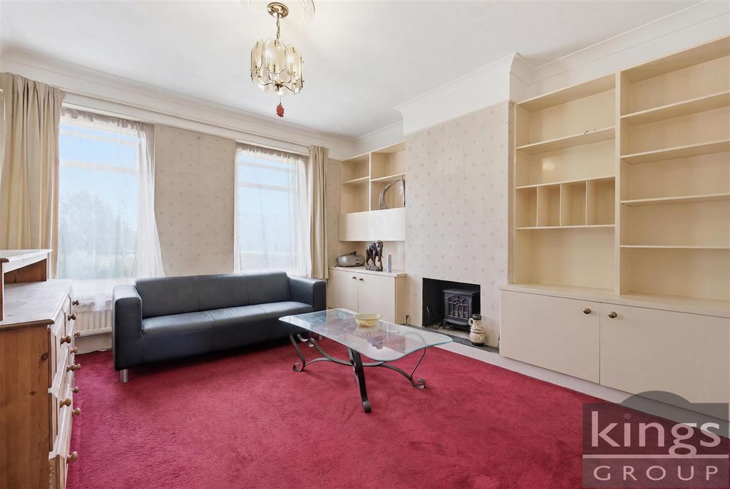 Property photo 3 of 15