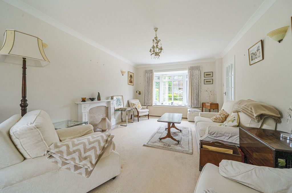 Property photo 2 of 14