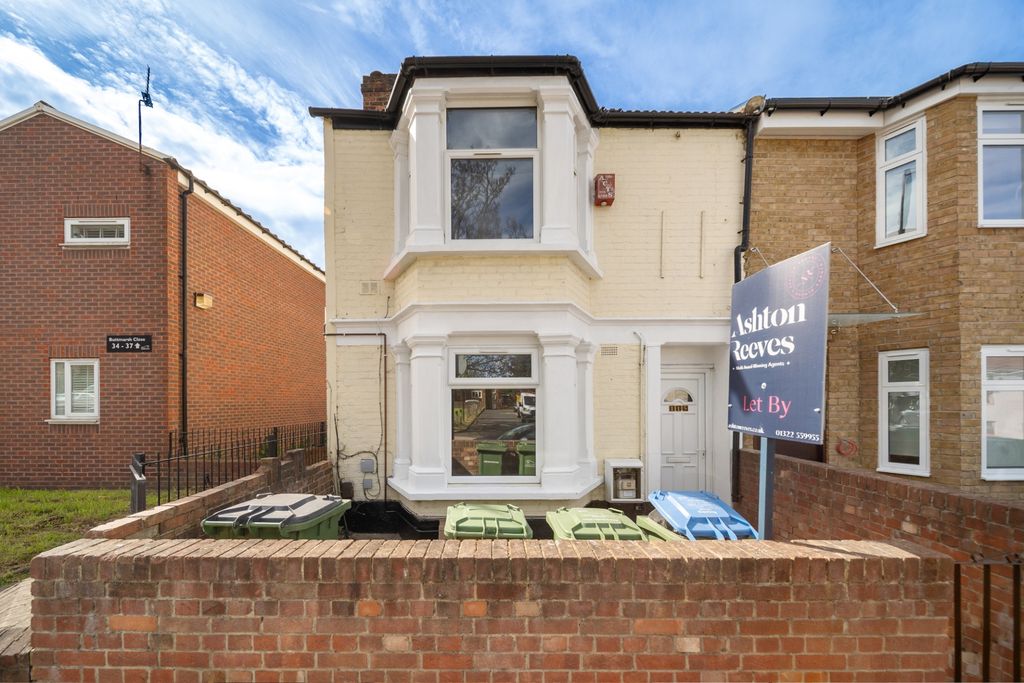 Property photo 1 of 11 Photo 10