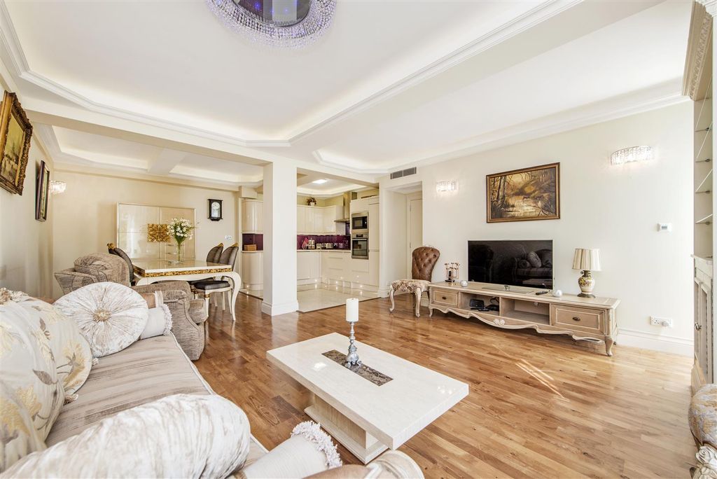 Property photo 3 of 16 Reception.Jpg