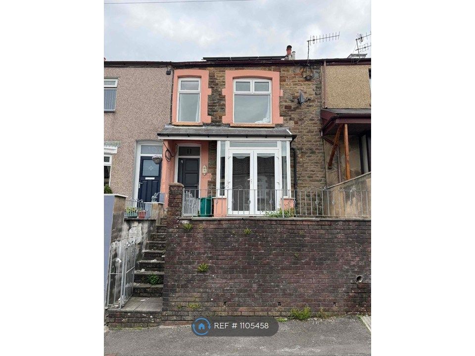 Property photo 1 of 14 Front