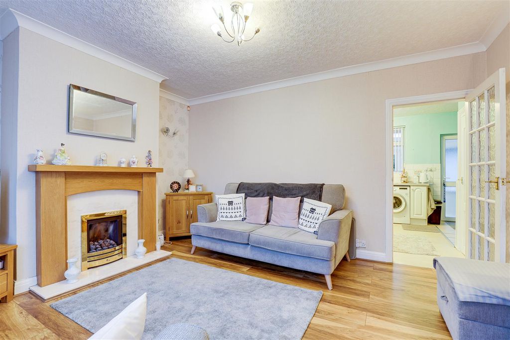 Property photo 3 of 22 Img_8263-Img_8267.Jpg