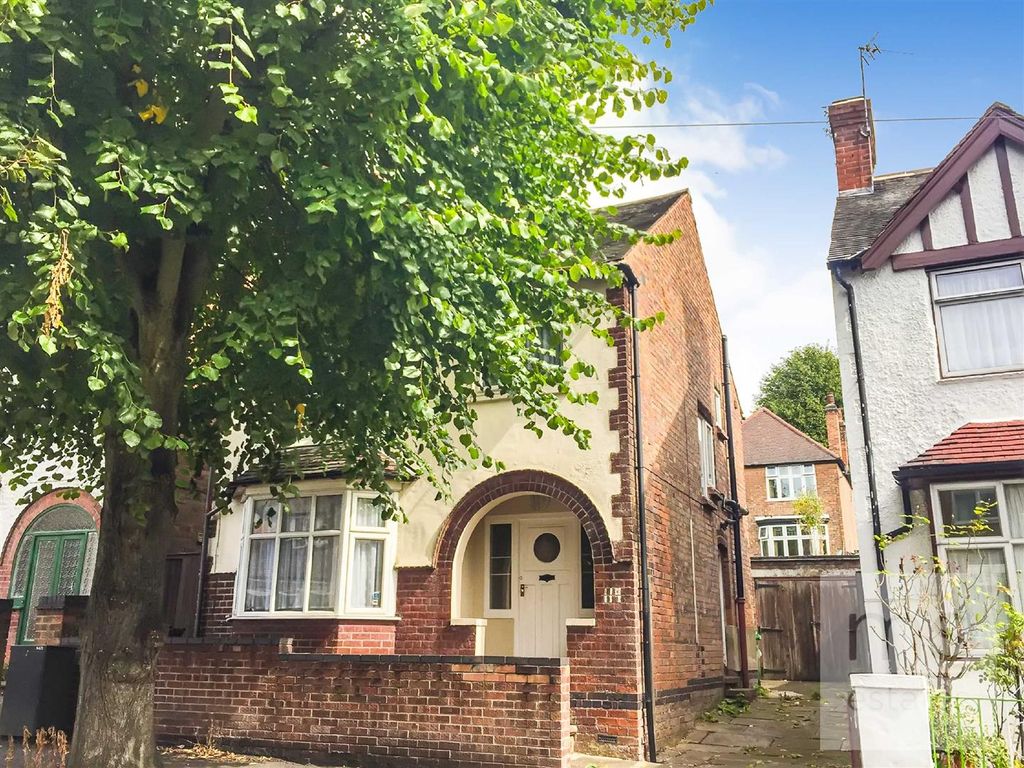 Property photo 2 of 11