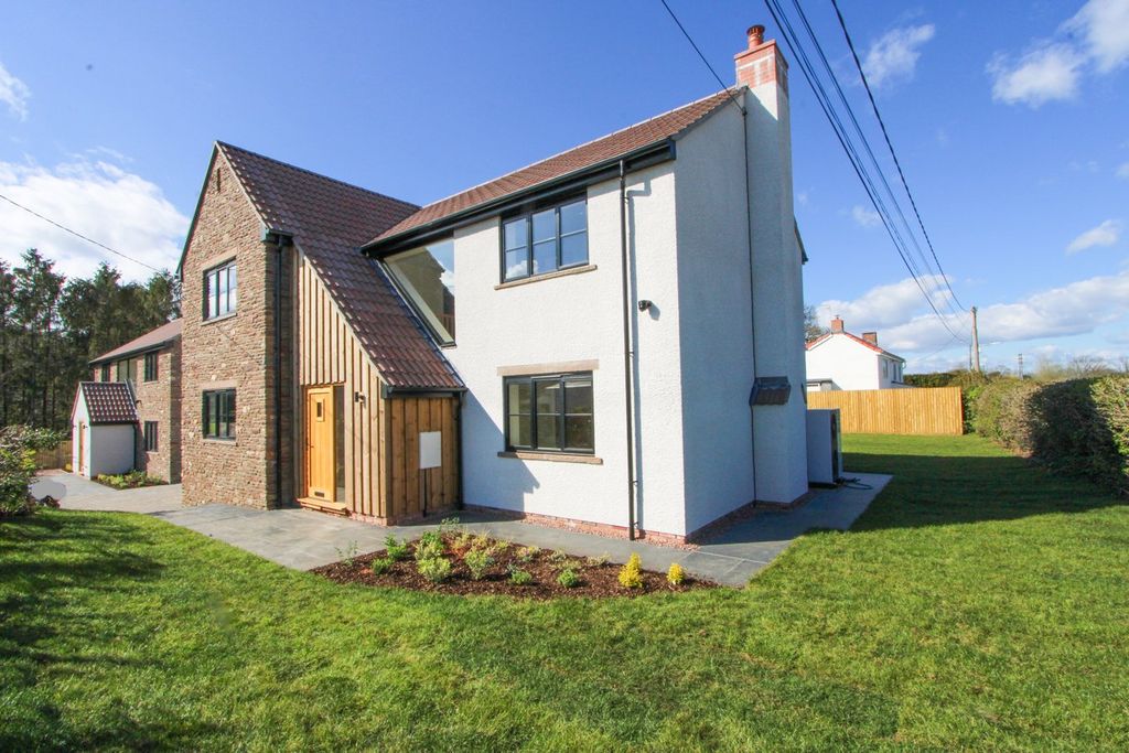 Property photo 1 of 29