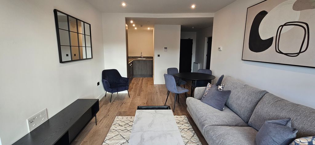 Property photo 2 of 19