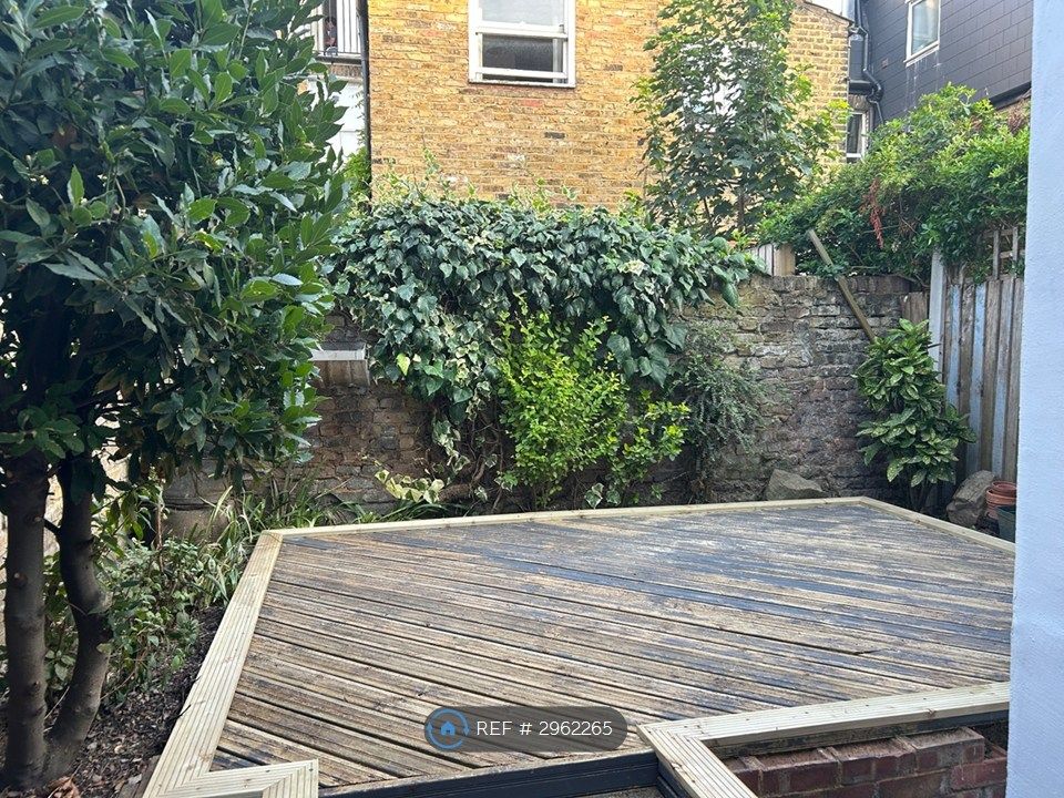 Property photo 3 of 6