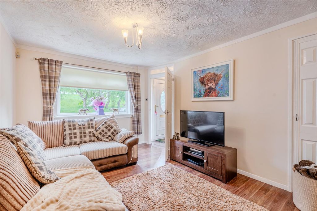 Property photo 3 of 22 Lounge-22.Jpg