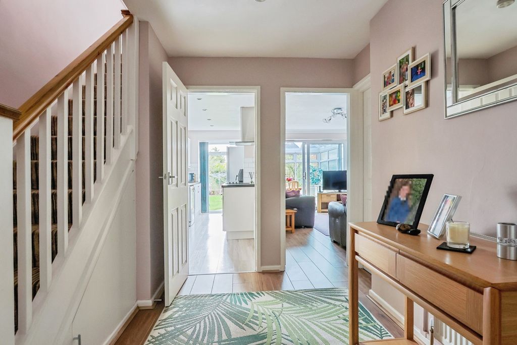 Property photo 2 of 17 Hallway