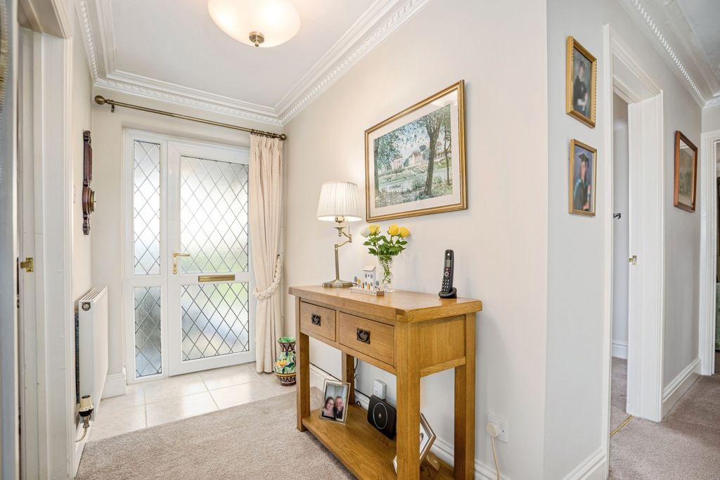 Property photo 3 of 28 Pbox-Img.Jpg