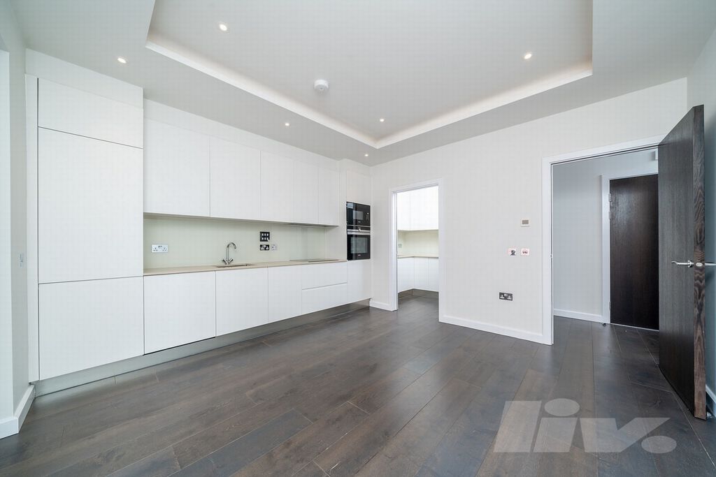 Property photo 2 of 11 Photo 8
