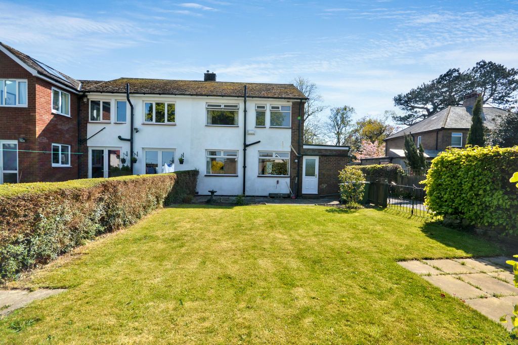 Property photo 2 of 17 Photo 14