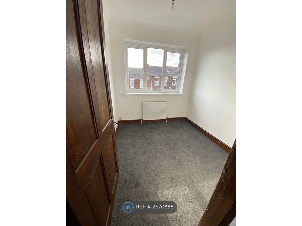 Property photo 3 of 8
