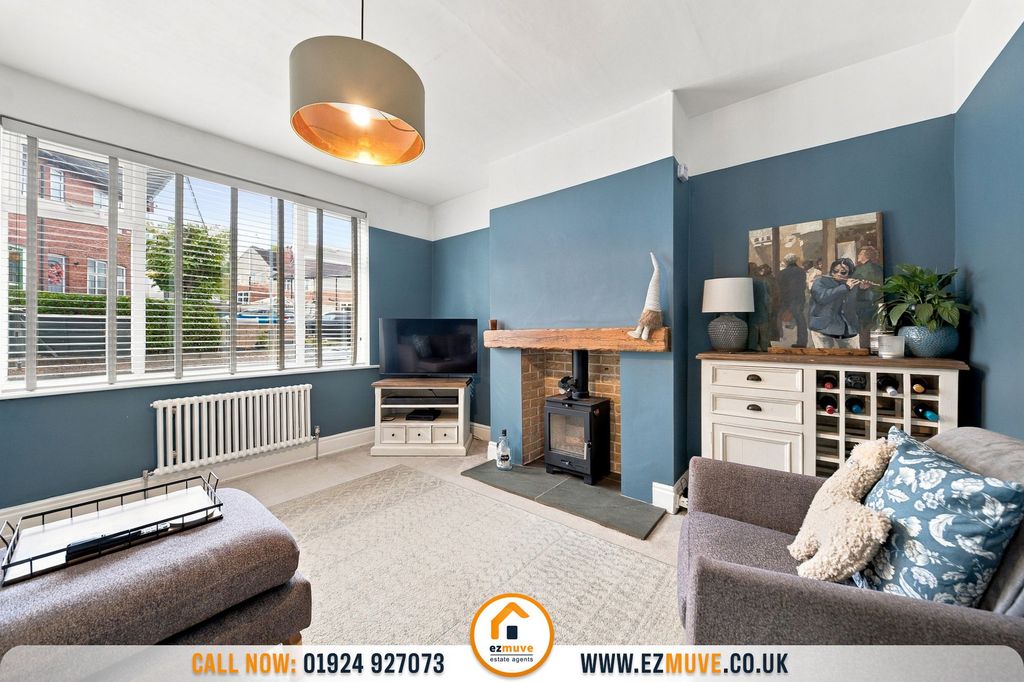 Property photo 3 of 35
