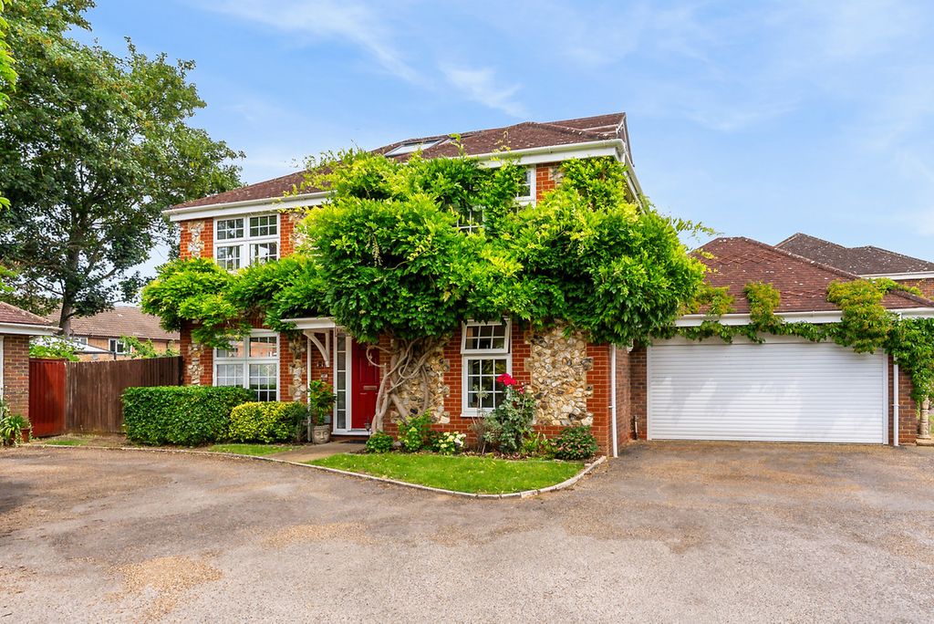 Property photo 3 of 43