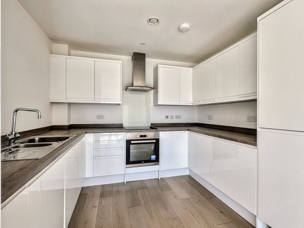 Property photo 3 of 8 Img_7510