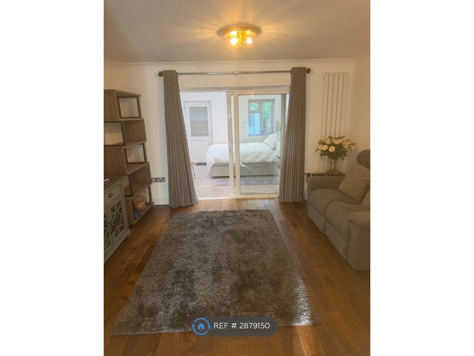 Property photo 1 of 18 Ground Floor