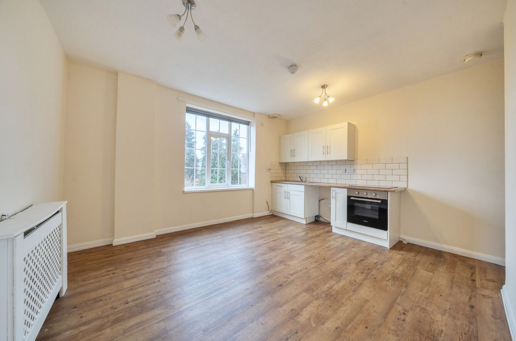 Property photo 2 of 12 1421400-3-69A0216...