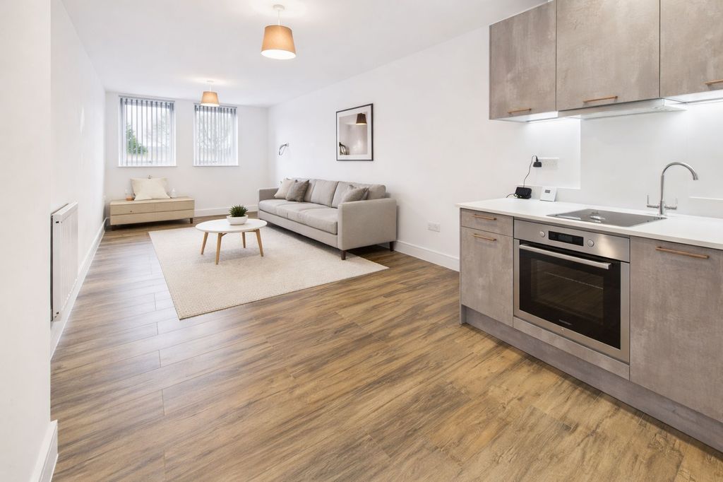 Property photo 3 of 15