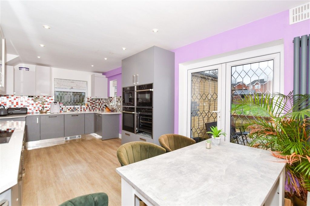 Property photo 3 of 11 Kitchen/Diner