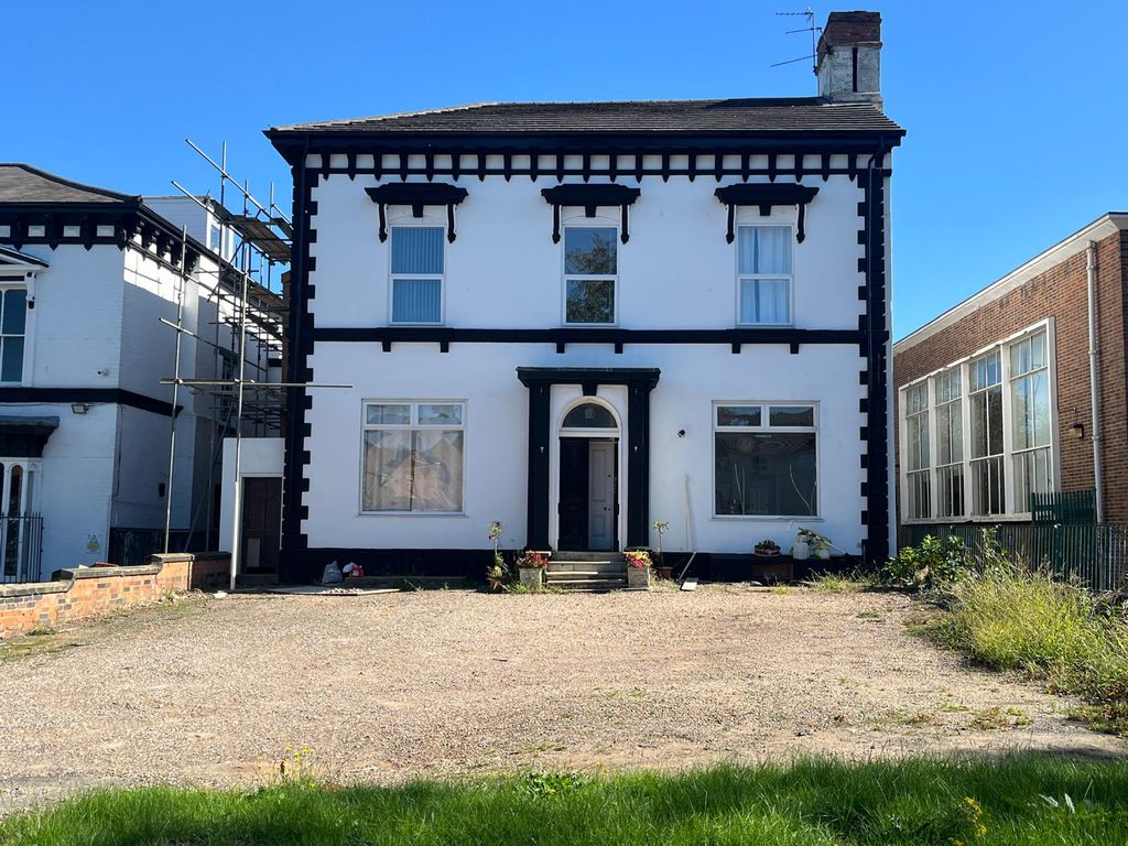 Property photo 1 of 1