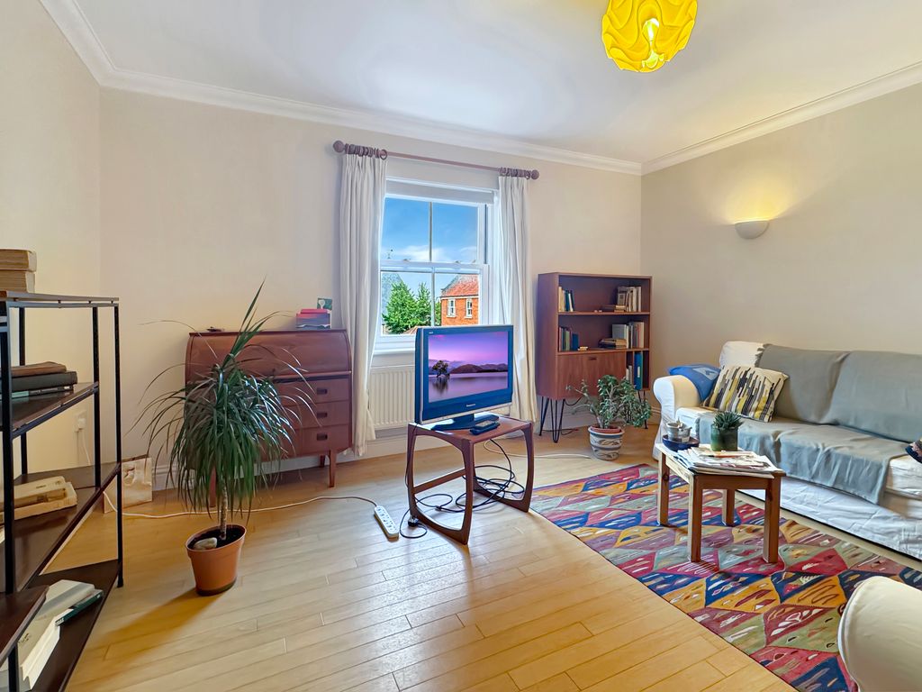 Property photo 3 of 9 Living Room