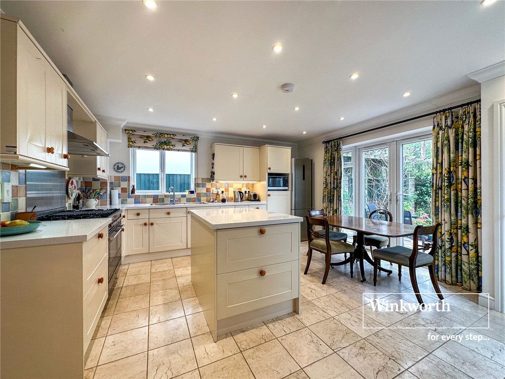 Property photo 2 of 20 Picture No. 40