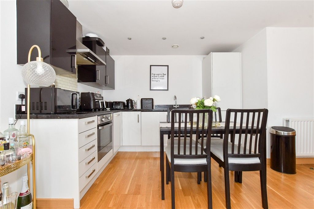 Property photo 3 of 15 Kitchen/ Lounge/ Diner